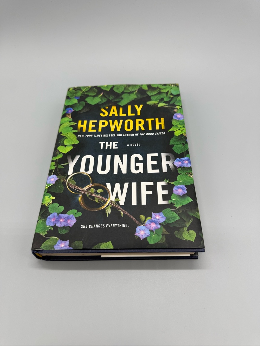 Sally Hepworth - The Younger Wife (Black & Green Cover) Hardback